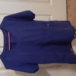 Euc! VERA BRADLEY  EMPIRE WAIST SCRUB TOP